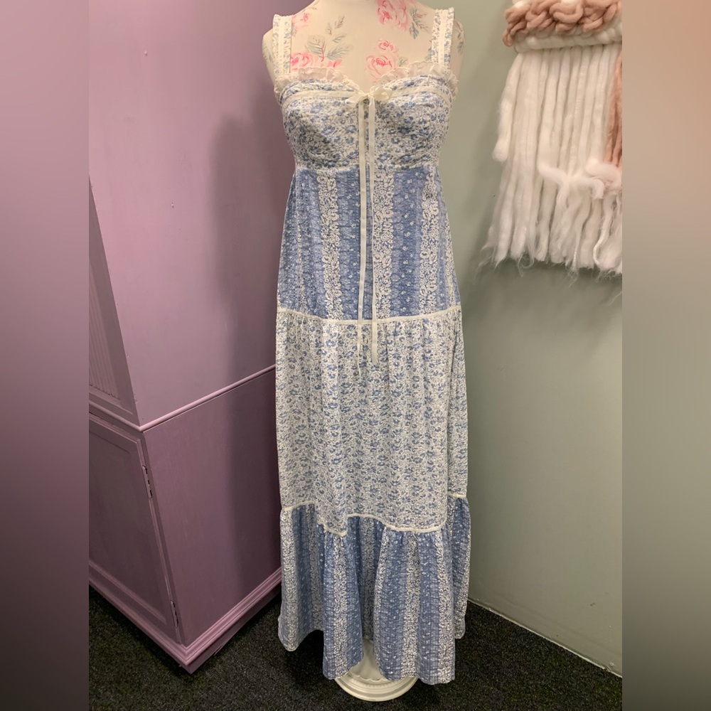 Cottage core prairie dress floral dress!
